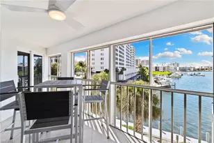 9101 Vanderbilt Dr, Naples, FL 34108 - Photo 20