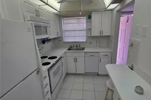 160 Turtle Lake Ct, Naples, FL 34105 - Photo 12