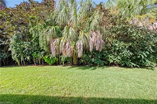 7715 Woodbrook Cir, Naples, FL 34104 - Photo 28