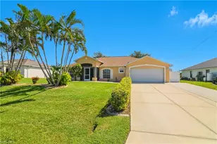 2905 NE 1st Pl, Cape Coral, FL 33909 - Photo 2