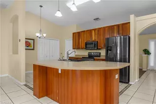 2905 NE 1st Pl, Cape Coral, FL 33909 - Photo 6