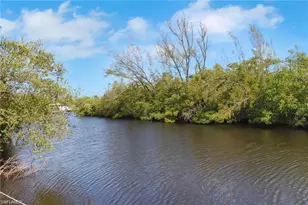 2447 Harbor Rd, Naples, FL 34104 - Photo 10