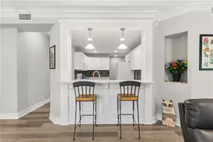 200 Diamond Cir, Naples, FL 34110 - Photo 10