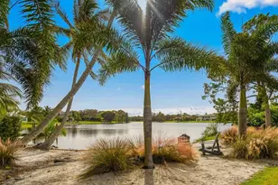 830 Cassena Rd, Naples, FL 34108 - Photo 32