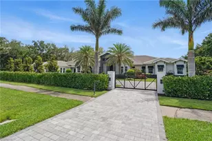 830 Cassena Rd, Naples, FL 34108 - Photo 2
