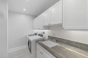 360 Carlton Pl, Naples, FL 34108 - Photo 36