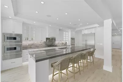 360 Carlton Pl #11, Naples, FL 34108 - Photo 10