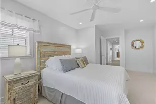 360 Carlton Pl, Naples, FL 34108 - Photo 28