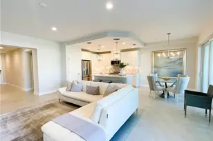 2555 Seychelles Dr, Naples, FL 34112 - Photo 4