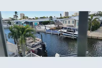 4684 Lahaina Ln, Bonita Springs, FL 34134 - Photo 6