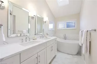 2166 Anchorage Ln, Naples, FL 34104 - Photo 14