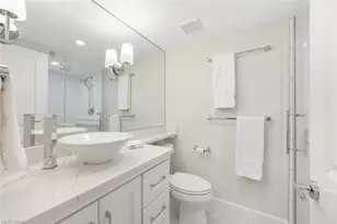 2166 Anchorage Ln, Naples, FL 34104 - Photo 18