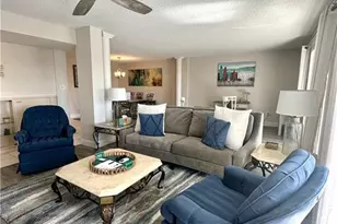 555 Park Shore Dr, Naples, FL 34103 - Photo 14