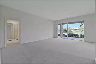 558 Vintage Reserve Ln #19B, Naples, FL 34119 - Photo 6