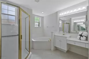 558 Vintage Reserve Ln, Naples, FL 34119 - Photo 12