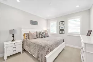 2621 Seychelles Cir, Naples, FL 34112 - Photo 24