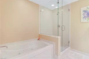 3000 Oasis Grand Blvd, Fort Myers, FL 33916 - Photo 16