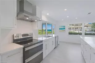 1250 Tuna Ct, Naples, FL 34102 - Photo 16