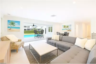 1250 Tuna Ct, Naples, FL 34102 - Photo 8