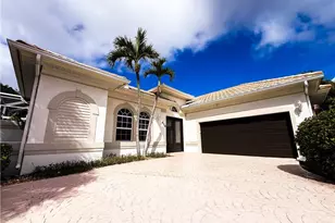 516 Eagle Creek Dr, Naples, FL 34113 - Photo 1