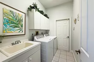 516 Eagle Creek Dr, Naples, FL 34113 - Photo 26