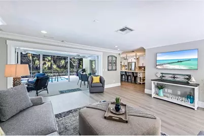 723 Willowhead Dr, Naples, FL 34103 - Photo 2