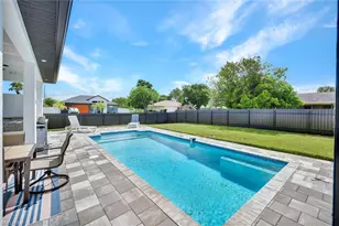 636 NE 8th Terrace, Cape Coral, FL 33909 - Photo 2