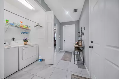 8805 Madrid Cir, Naples, FL 34104 - Photo 22