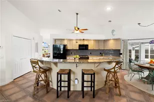 726 NW 37th Pl, Cape Coral, FL 33993 - Photo 12