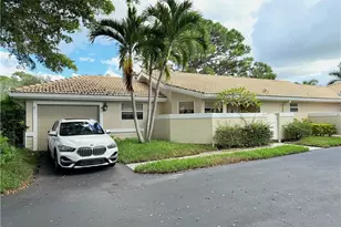 337 Emerald Bay Cir, Naples, FL 34110 - Photo 24