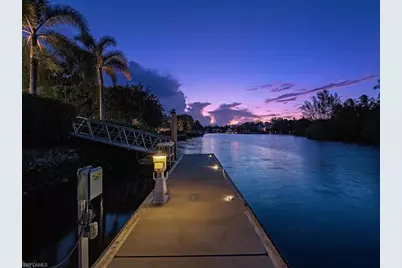 605 Galleon Dr, Naples, FL 34102 - Photo 4