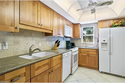 27249 Pullen Ave #4, Bonita Springs, FL 34135 - Photo 4