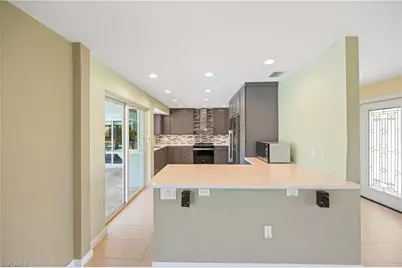 9757 Berkshire St, Naples, FL 34109 - Photo 8