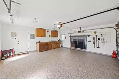 9757 Berkshire St, Naples, FL 34109 - Photo 32