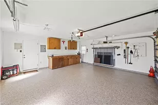 9757 Berkshire St, Naples, FL 34109 - Photo 32