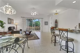 994 Eastham Way, Naples, FL 34104 - Photo 4