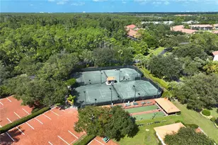 2405 Hidden Lake Dr, Naples, FL 34112 - Photo 22