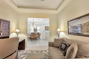 4863 Hampshire Ct, Naples, FL 34112 - Photo 4