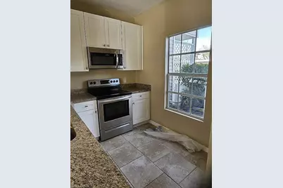 6123 Lake Front Dr, Fort Myers, FL 33908 - Photo 6