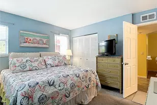 100 Forest Lakes Blvd, Naples, FL 34105 - Photo 26