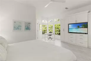 101 Amblewood Ln, Naples, FL 34105 - Photo 18