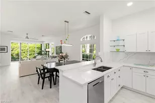 101 Amblewood Ln, Naples, FL 34105 - Photo 14