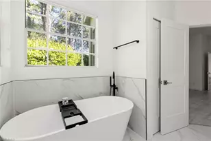 101 Amblewood Ln, Naples, FL 34105 - Photo 20