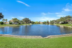 529 Lake Louise Cir, Naples, FL 34110 - Photo 20