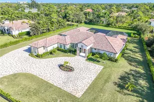 590 Carica Rd, Naples, FL 34108 - Photo 6