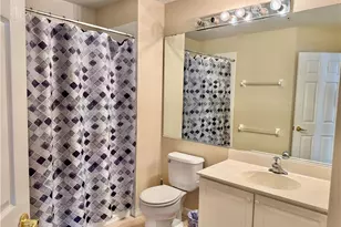 912 Hampton Cir, Naples, FL 34105 - Photo 16