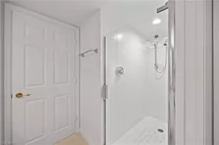 6849 Grenadier Blvd, Naples, FL 34108 - Photo 22