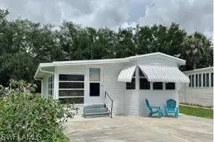 5 Bass Ln, Naples, FL 34114 - Photo 2