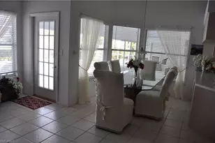 431 Dundee Ct, Naples, FL 34104 - Photo 8