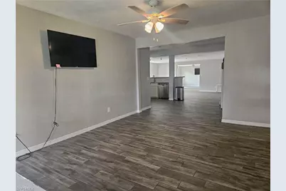 409 W Crescent Dr, Clewiston, FL 33440 - Photo 2